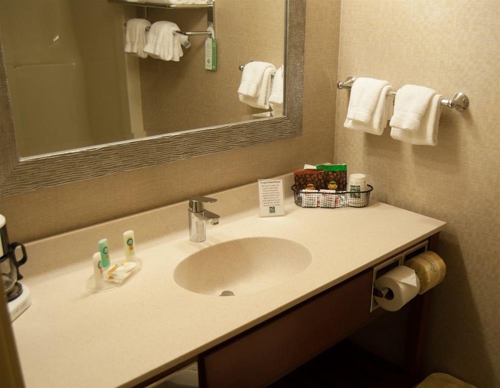 Quality Inn Bedford Exteriör bild