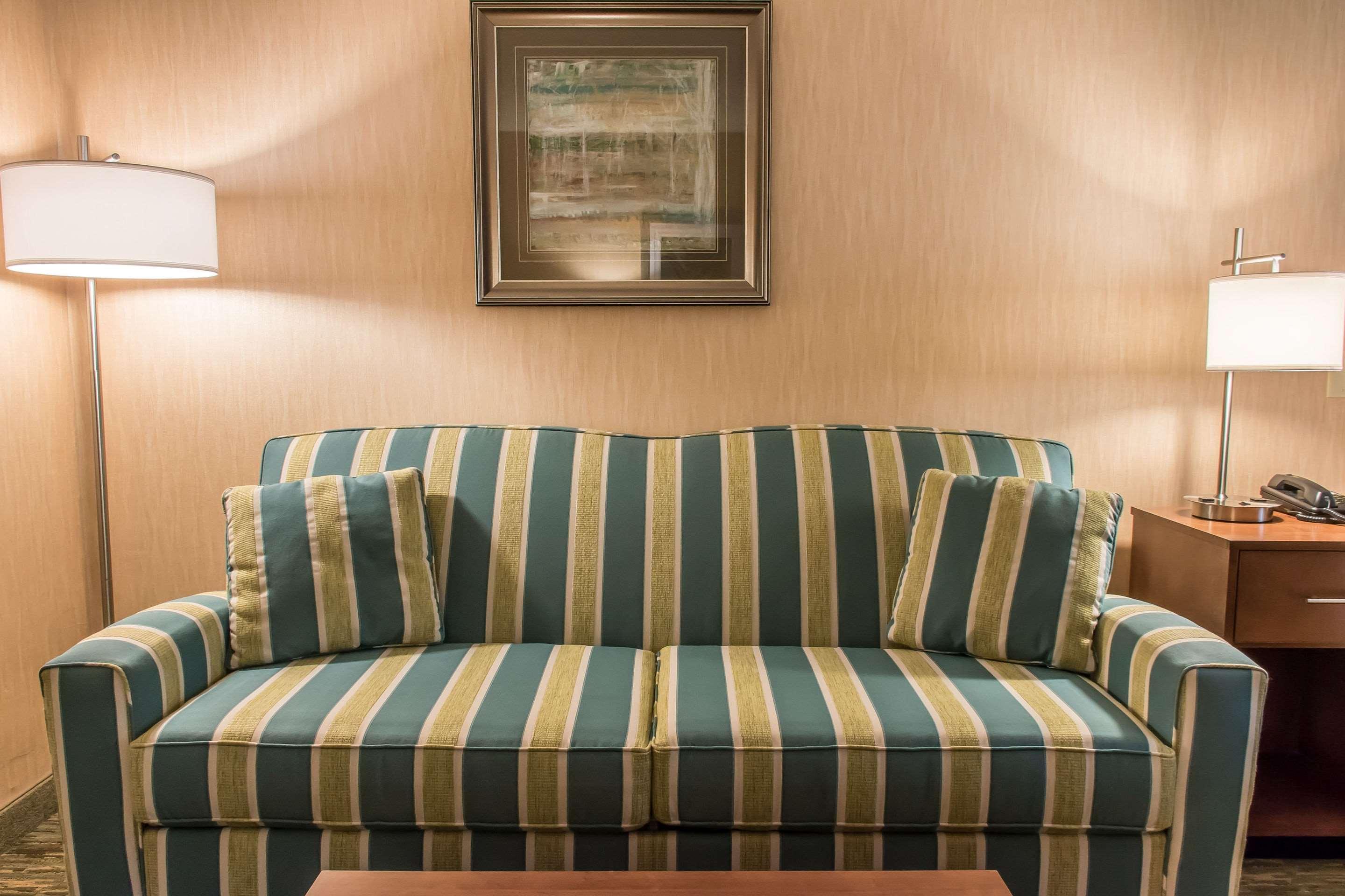 Quality Inn Bedford Exteriör bild