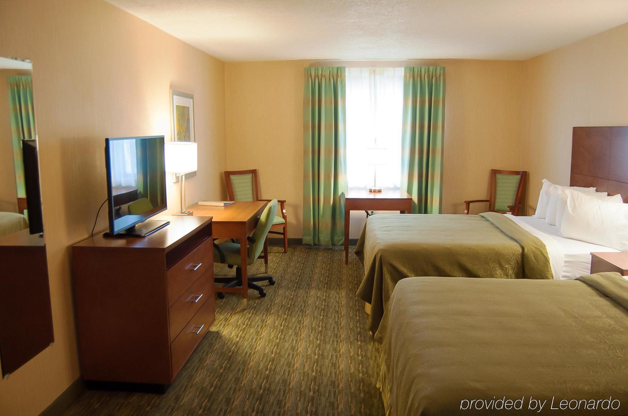 Quality Inn Bedford Exteriör bild