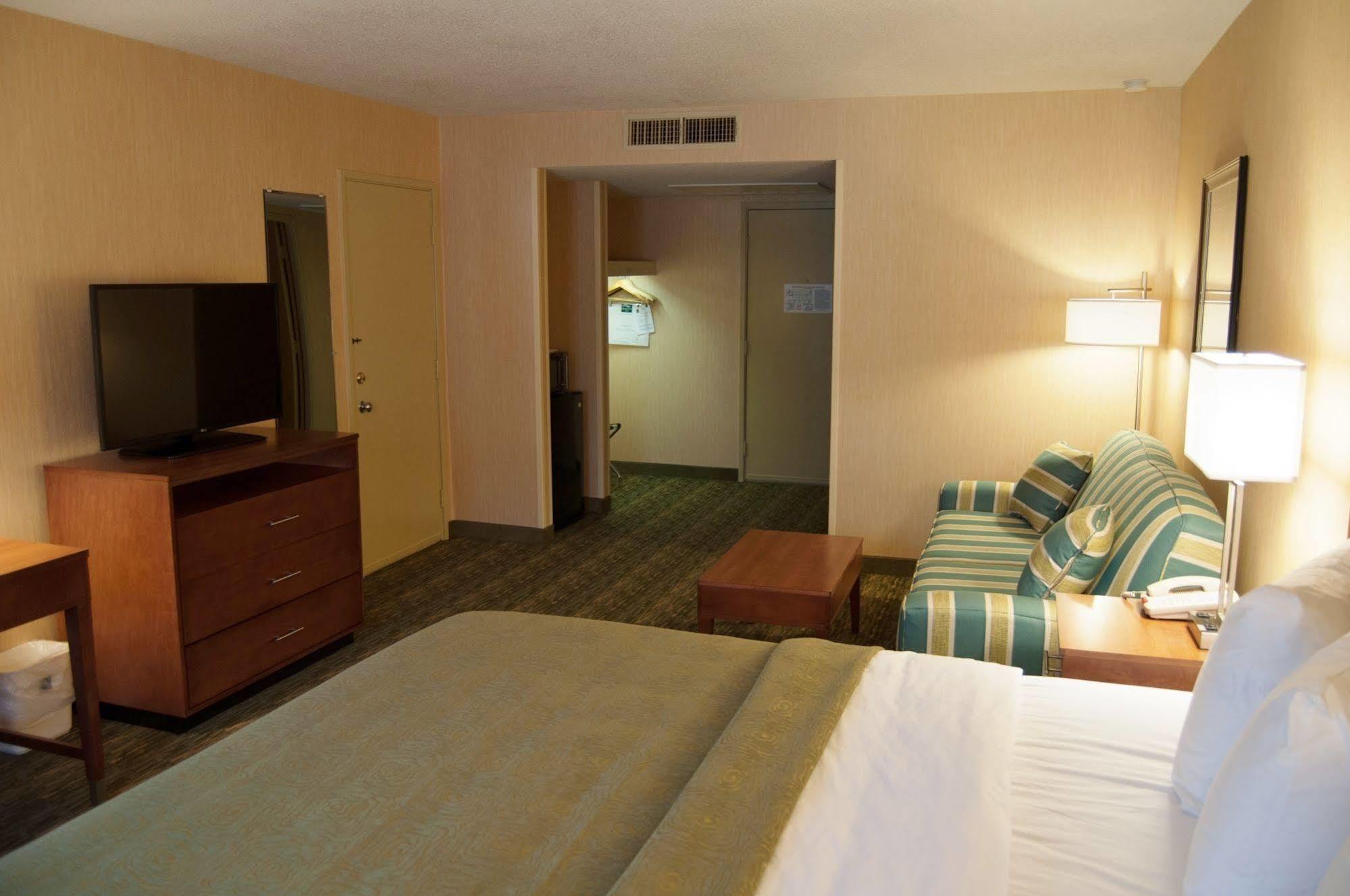 Quality Inn Bedford Exteriör bild